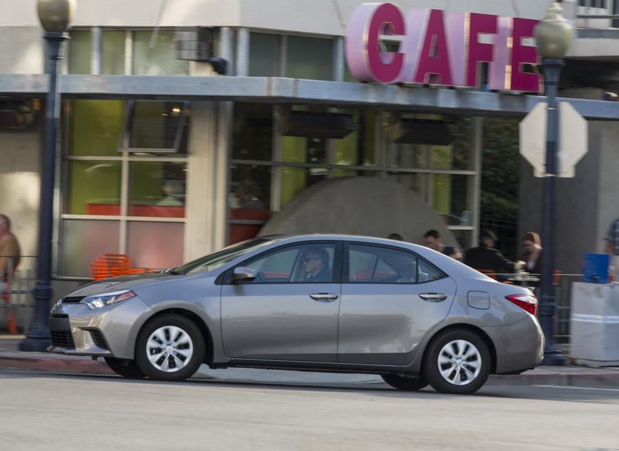  Toyota Corolla 2014 года  (фото 144 из 212)